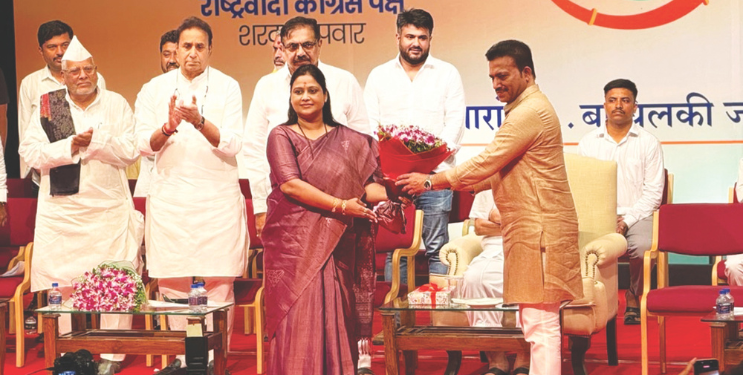 उरणच्या नगराध्यक्षांचा सन्मान