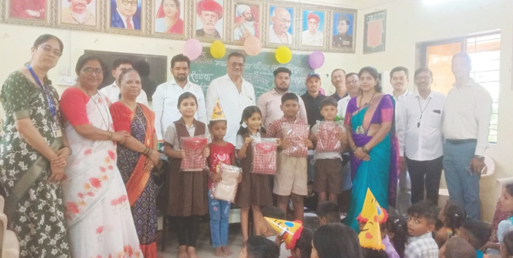 विद्यार्थ्यांच्या पालकांना घरपट्टीत सवलत