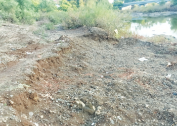 Amba River: अंबा नदीतील रेजगा चोरीला