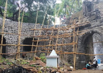 Agarkot Fort: आगरकोट किल्ल्याच्या बुरुजाला नवसंजीवनी