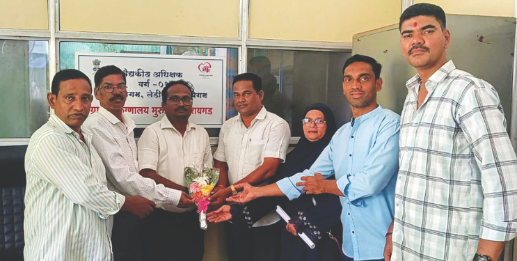 डॉ. महालिंग यांचे नगरपरिषदेतर्फे स्वागत