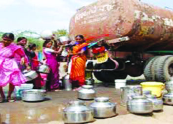 सात गाववाड्यांना टँकरने पाणीपुरवठा