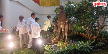 माजी आमदार दत्तूशेठ पाटील यांच्या पूर्णाकृती पुतळ्याचे अनावरण