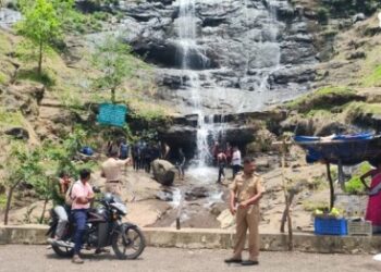 Neral Dam: नेरळमधील सर्व धबधब्यांवर बंदोबस्त