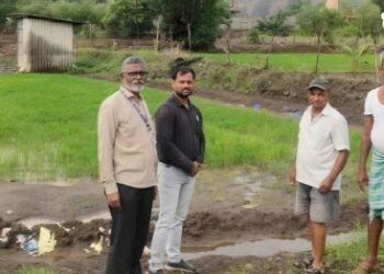 कर्जतमध्ये नुकसानीच्या पंचनाम्यांना वेग