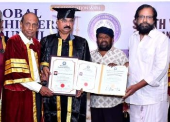 मनोज गावंड डॉक्टरेटने सन्मानीत