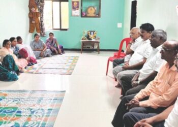 जयंत पाटील यांच्याकडून म्हात्रे कुटुंबाचे सांत्वन