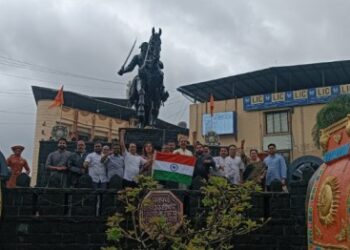 दिल्लीतील विद्यार्थ्यांवरील कारवाईचा निषेध