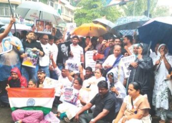 भरपावसात पनवेल दणाणले! नीटप्रकरणी शेकाप-मनसे-वंचितचा एल्गार