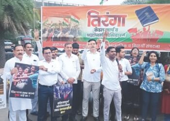वडाळे सरोवरावर तिरंगा, कँडल मार्च