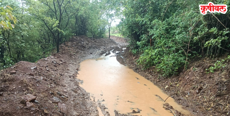 माथेरान डोंगरावरील रस्त्यांना नाल्याचे स्वरूप