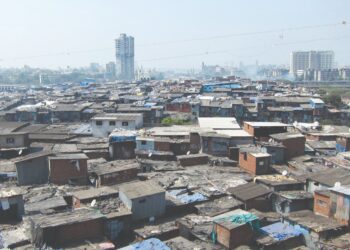 झोपड्यांचे होणार पुनर्वसन