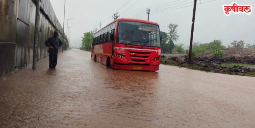 मुंबई-गोवा राष्ट्रीय महामार्गावर साचले पाणी