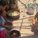 आदिवासी कुटुंबियांना मोहाचा आधार