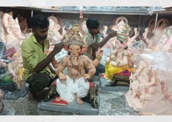भिंगारीतील कार्यशाळांमध्ये गणेशमूर्ती घडविण्याचे काम युद्धपातळीवर
