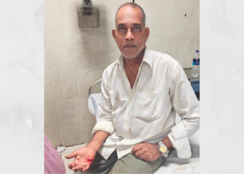 मोकाट कुत्र्याच्या हल्ल्यात ज्येष्ठ नागरिकाचे धाडस