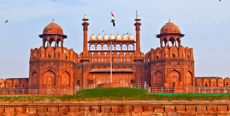 लाल किल्ला पर्यटकांसाठी बंद