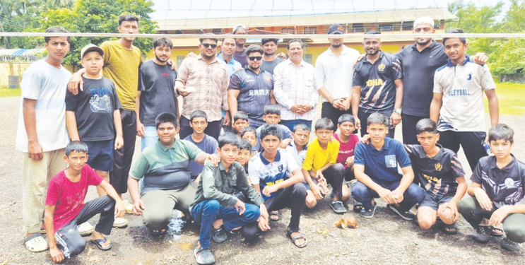 जिल्हास्तरीय व्हॉलीबॉल स्पर्धेत फलक इलेव्हन संघ विजेता