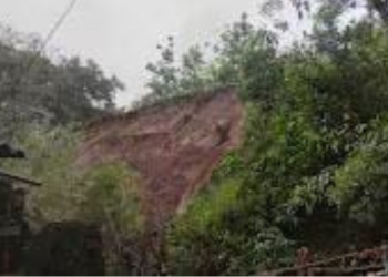 Raigad Landslide: खोपोलीतील सुभाषनगरमध्ये दरड कोसळली