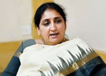 सुनेत्रा पवार यांच्या राष्ट्रीय अध्यक्षपदी निवडीला पक्षातूनच आक्षेप