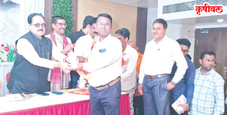 अध्यक्षपदी राकेश खराडे यांची निवड