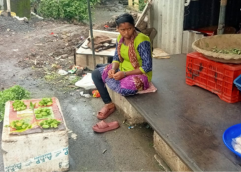आदिवासींचे उपजीविकेचे साधन धोक्यात