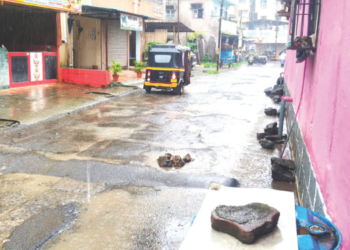 खारकांड मोहल्ल्यातील रस्त्याची दुरवस्था