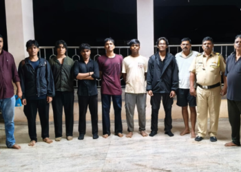 ट्रेकिंगला गेलेल्या तरुणांची पोलिसांकडून सुखरूप सुटका