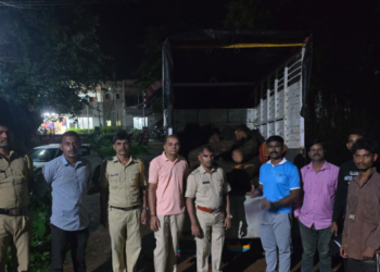 Khair Smuggling: खैरतस्करांना ठोकल्या बेड्या