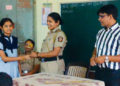 विद्यार्थ्यांना दामिनी पथकाकडून मार्गदर्शन