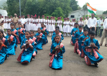 शहीद निलेश तुणतुणे यांना मानवंदना