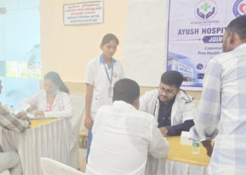 अलिबागमध्ये मच्छीमार बांधवांसाठी आरोग्य शिबीर