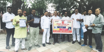 ईव्हीएमविरोधात शेकापचे आंदोलन