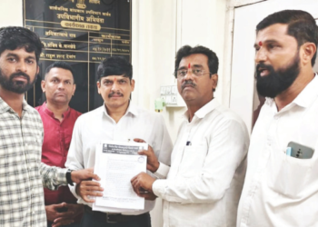 ‌‘बाप्पाला मांडीवर घेऊन आंदोलन करणार‌’