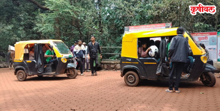 माथेरानमधील हातरिक्षाचालक ई-रिक्षाच्या प्रतीक्षेत