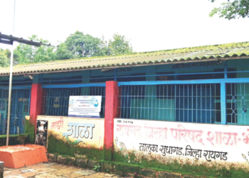 स्वातंत्र्यदिनी शाळेत ‌‘तिरंगा‌’ फडकवलाच नाही