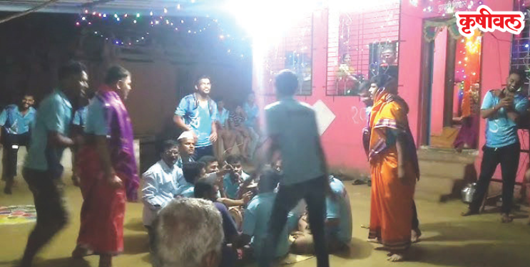पुन्हा घुंगरासह ढोलकीचा नाद