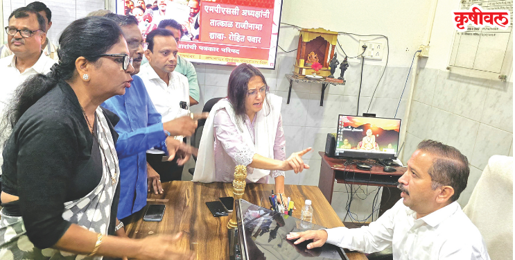 स्लॅबचा ‘सर्जिकल स्ट्राईक’! जिल्हा रुग्णालयात एकाच दिवशी दोनदा कोसळला स्लॅब