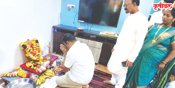 संत सेना महाराजांना अभिवादन