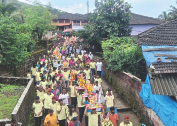 म्हसळ्यात बाप्पांसह गौराईला निरोप
