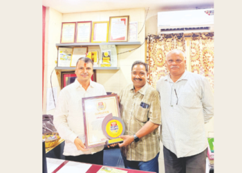 उत्कृष्ट कामगिरीबद्दल संतोष पाटील यांचा सन्मान