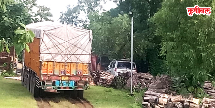 खैर द्रवाची 435 ड्रमची तस्करी