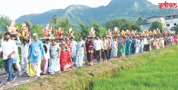 दहा दिवसांच्या बाप्पाला साश्रूनयनांनी निरोप