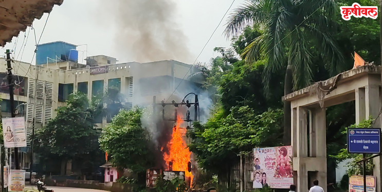नेरळमधील विद्युत रोहित्रला भीषण आग