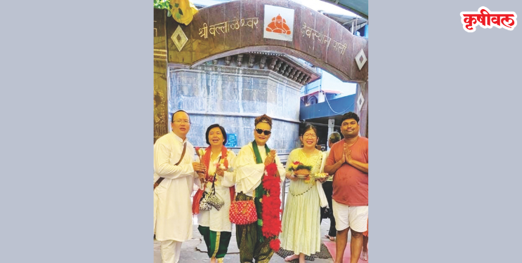 थायलंडचे भक्त बल्लाळेश्वराचरणी लीन