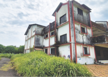 श्रीवर्धनच्या खेळाडूंचे भविष्य झुडपात