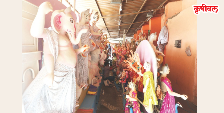 दुर्गेची मूर्ती साकारण्याची लगबग