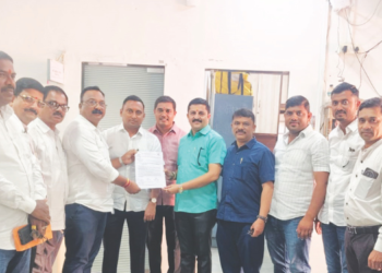 बंद कालवा सुरू करण्याची मागणी