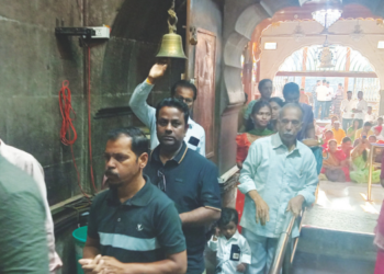पालीत संकष्टी चतुर्थीला भक्तांची मांदियाळी