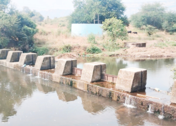 बेकरेतील साठवण बंधाऱ्याकडे शासनाचे दुर्लक्ष